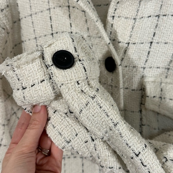 ZARA Women’s Tweed Plaid Check Shacket Jacket Medium Cream Black Button Front - Picture 4 of 6